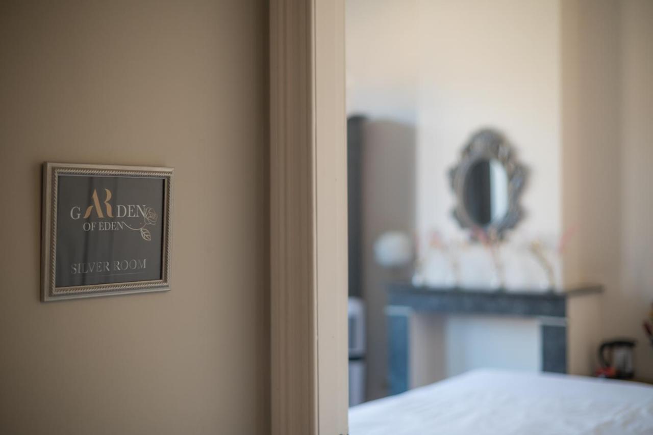 Garden Of Eden Bed & Breakfast Antwerpen Bagian luar foto